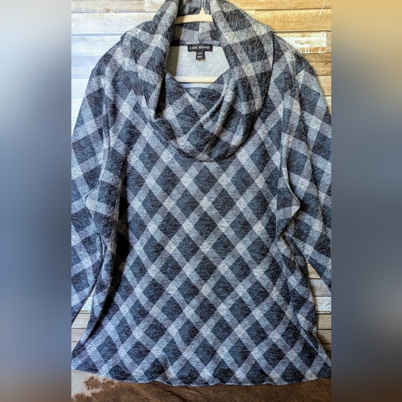 Lane Bryant Plaid Cowl Neck With Metallic Thread Tunic - Picture 2 of 16